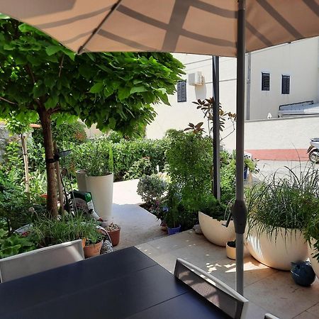 Villetta Nautica Faggioni Punat Exterior foto